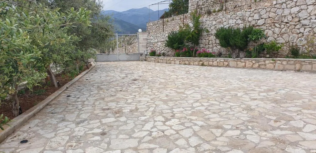 Escape Rooms Himare Guest house